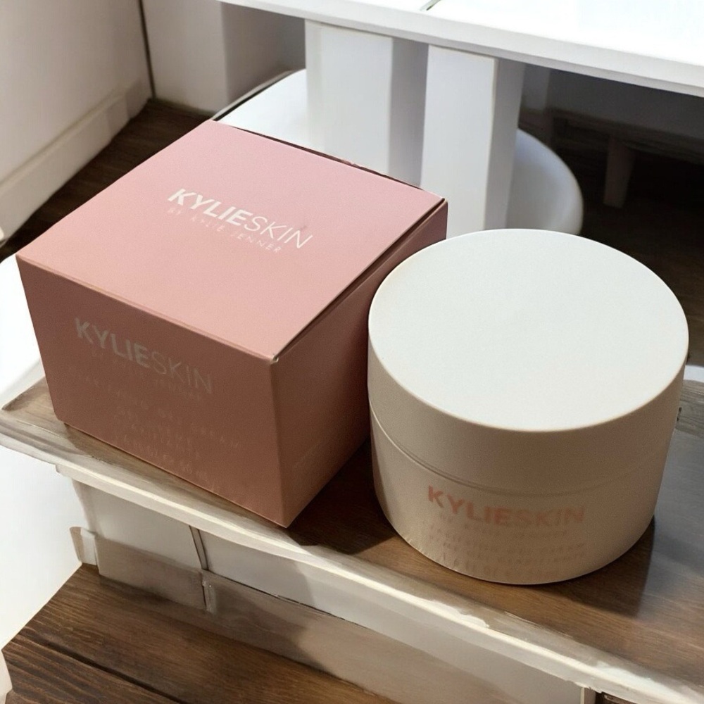 KYLIE SKIN Clarifying Gel Cream 50 ml.